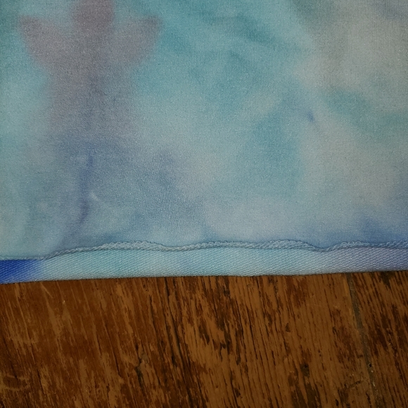 Wildfox lvy Tie dye Hoodie Pullover painted sky slightly cropped NWT M - Picture 6 of 7